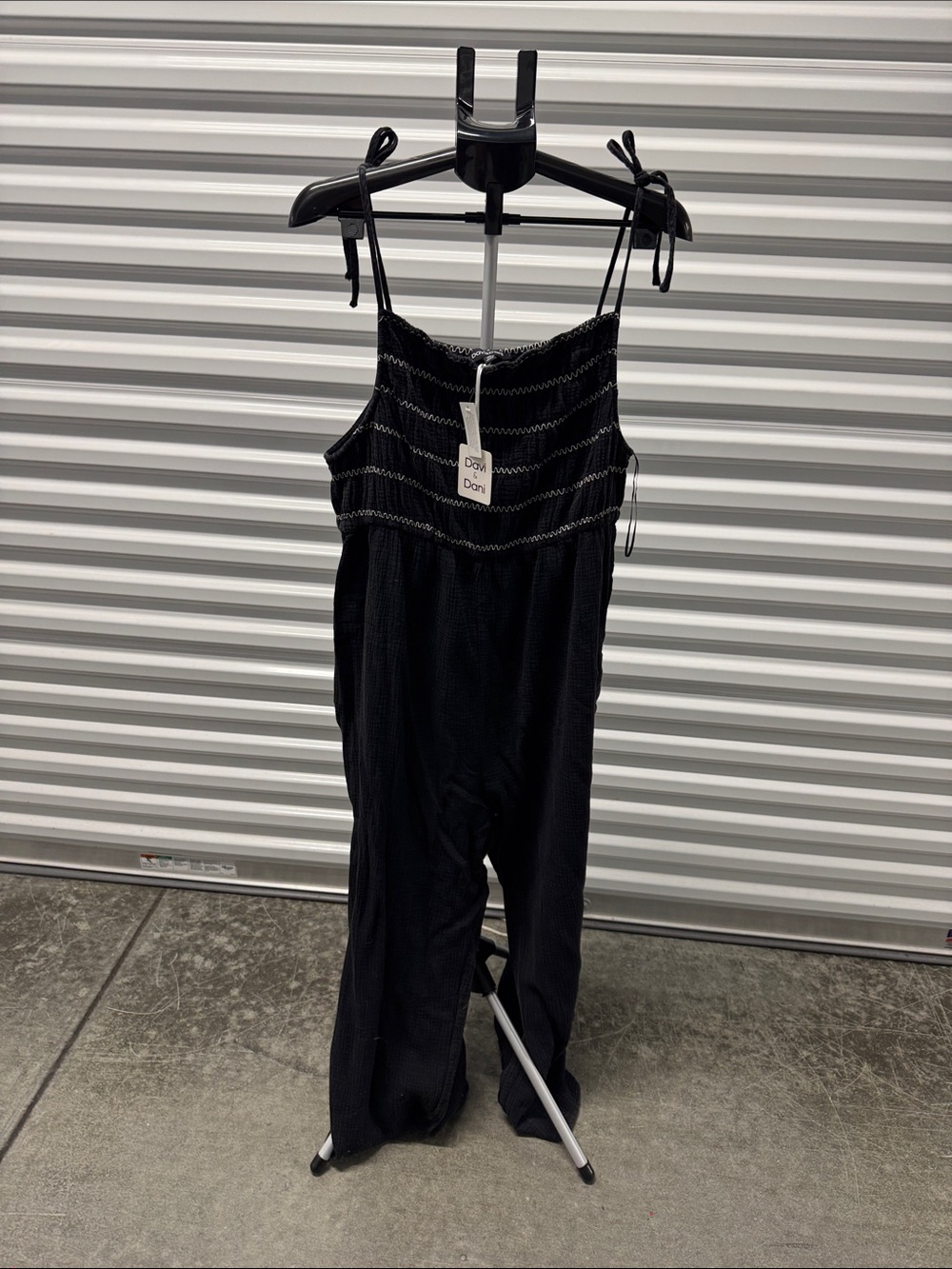 DAVI & DANI Black Sleeveless Jumpsuit with Tie Straps